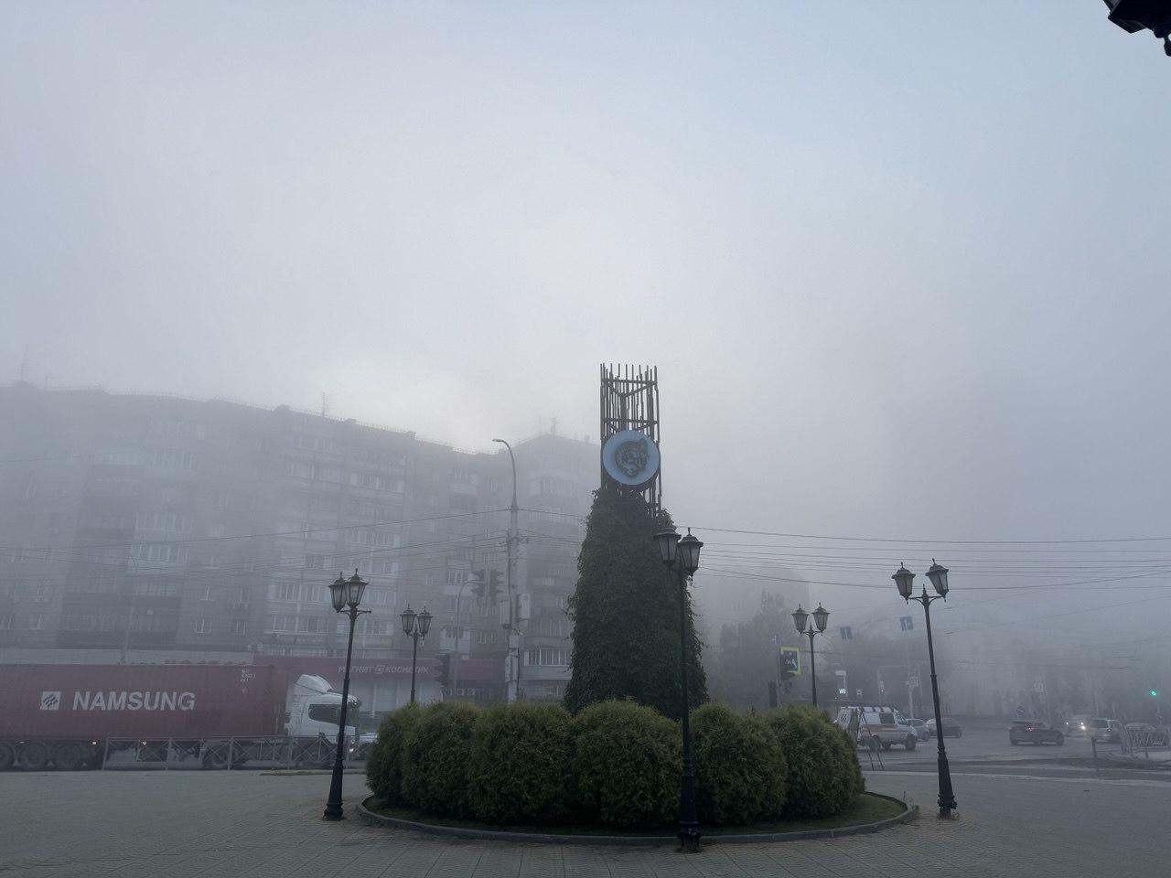 Фото Новосибирск окутал густой туман утром 17 сентября – 15 завораживающих кадров 12